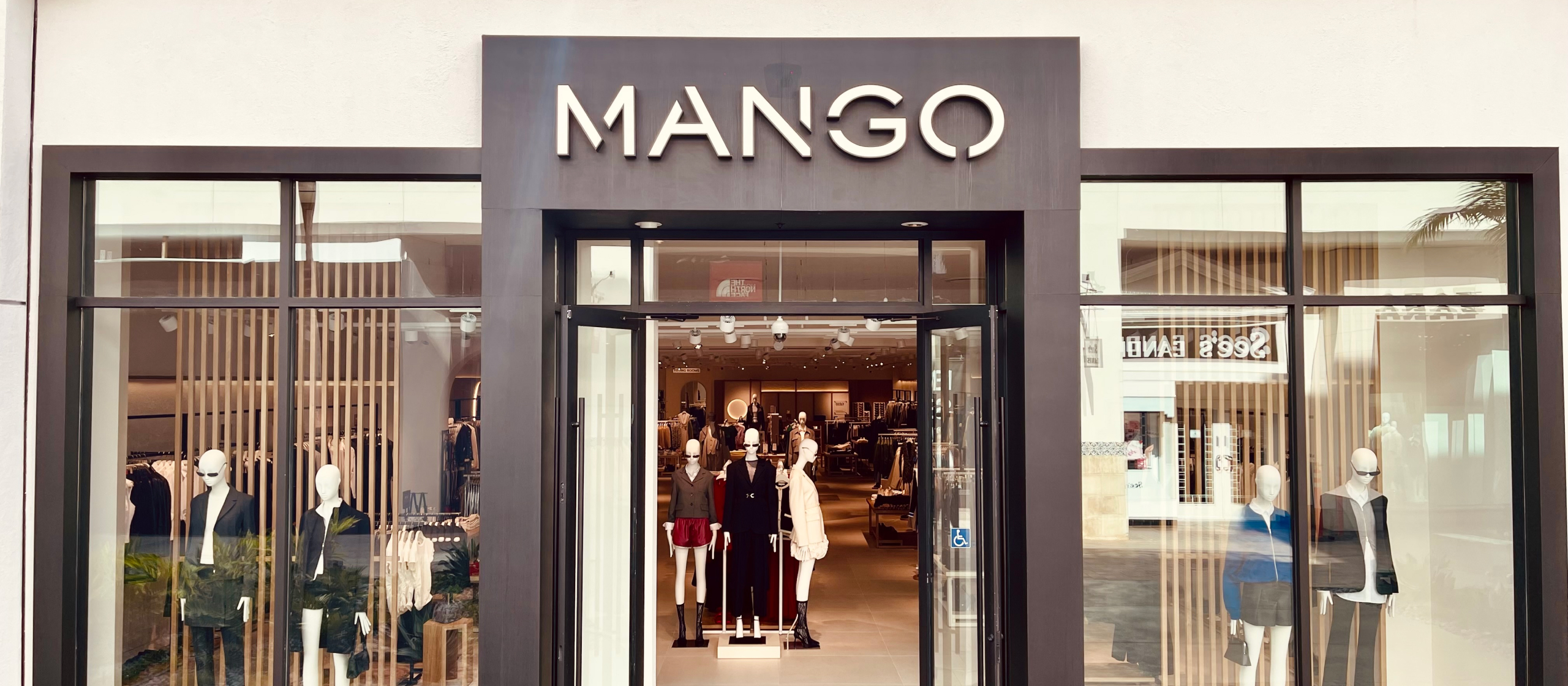 Ropa marca online mango